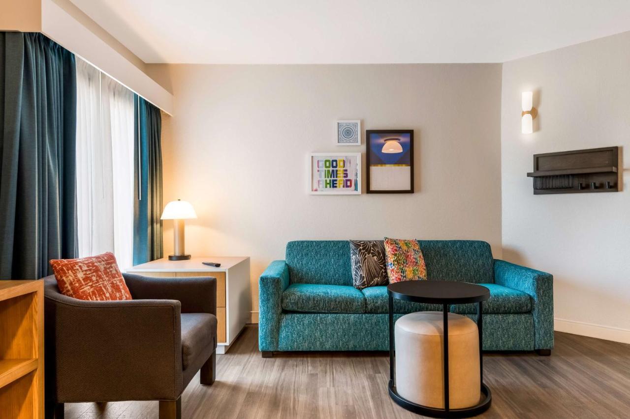 Williamsburg Sonesta Es Suites Orlando International Drive מראה חיצוני תמונה